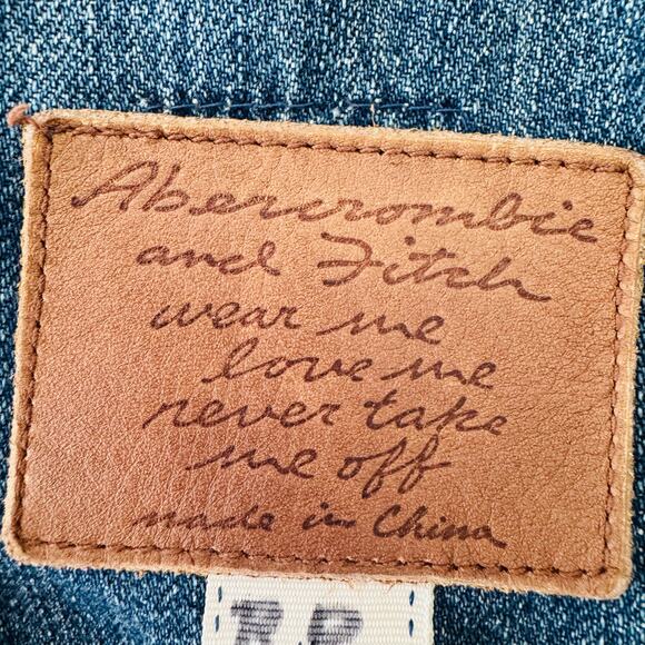 Abercrombie & Fitch Womens Distressed Cotton Denim Trucker Jean Jacket Sz Small - Picture 8 of 10